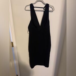 Lulu's Black Backless V front Dress large NWT elegant wedding guest party
